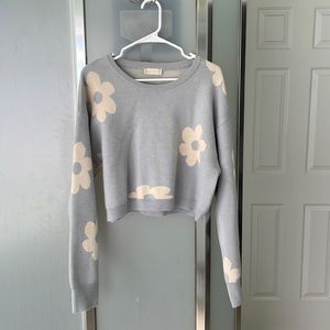 Beautiful Sweater for fall, Altar’s State